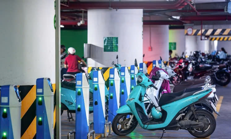 Thủ tướng yêu cầu phát triển trạm sạc, đổi pin xe điện tại c...