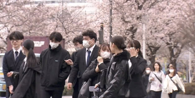 Nhật Bản: Mức lương khởi điểm cho nhân viên mới gia tăng.