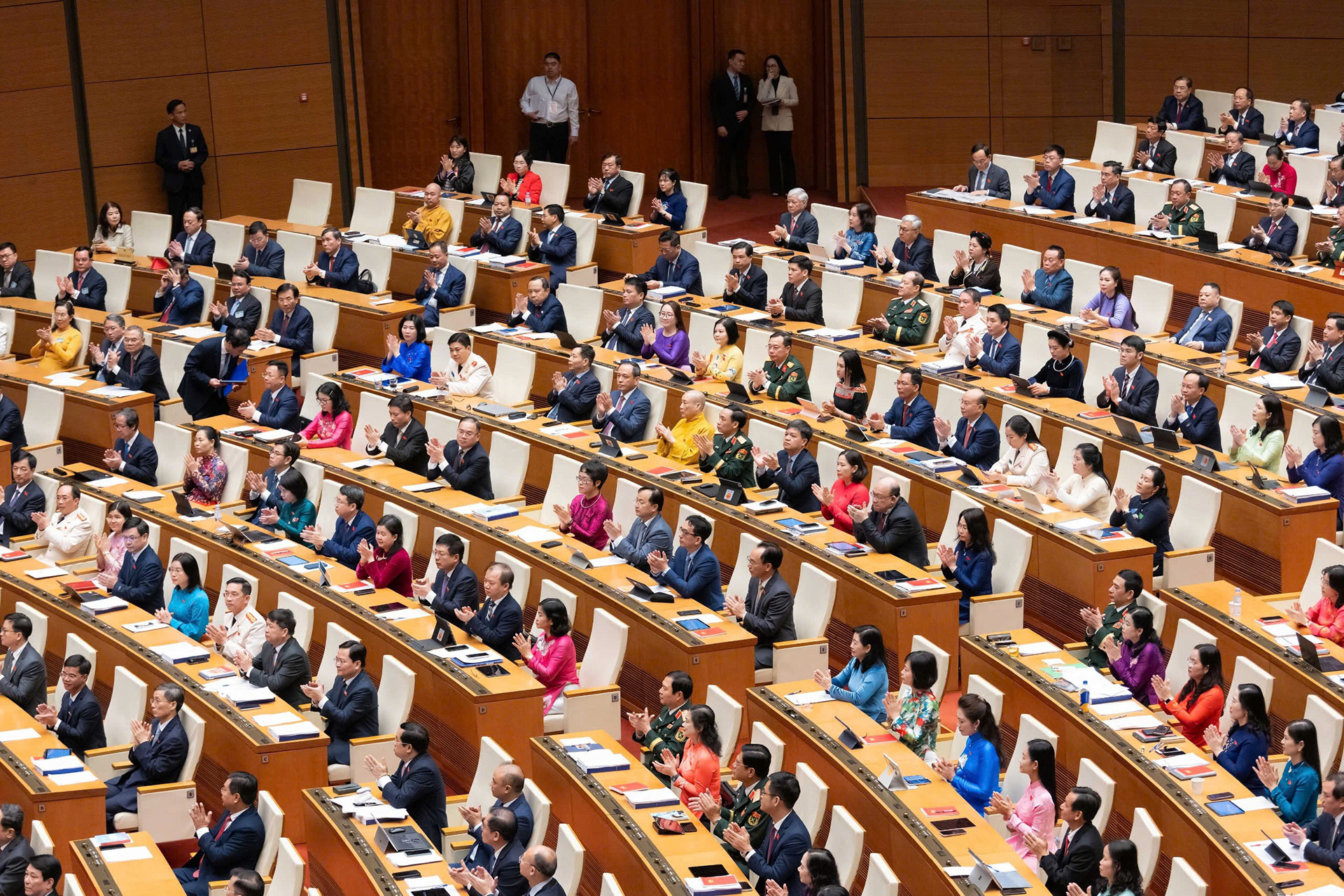 Quốc hội bắt đầu bầu Chủ tịch Quốc hội.