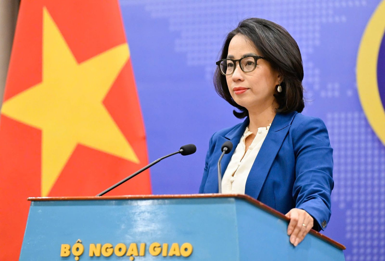 Vụ tàu Khôi Nguyên 18 gặp nạn: 48 người được cứu sống, đang...